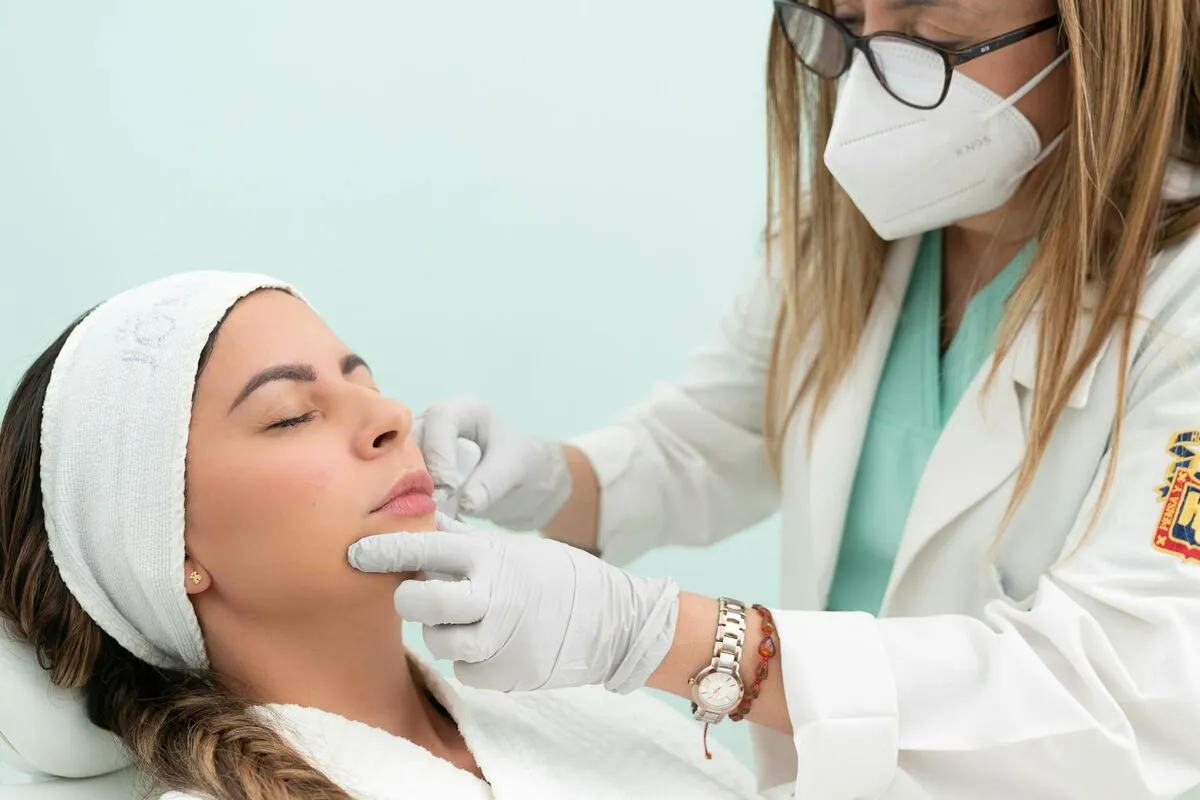 Full-Face Rejuvenation with Adipostructure