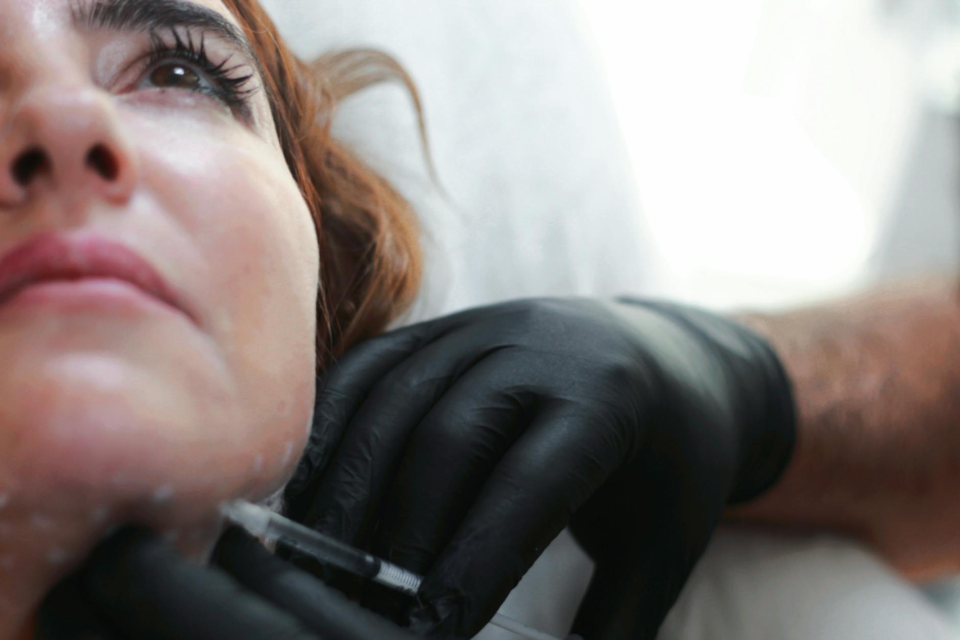 Fat Transfer vs Fillers: Which Should You Choose?
